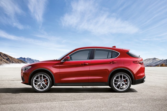 Stelvio alfa romeo autoevolution present cars